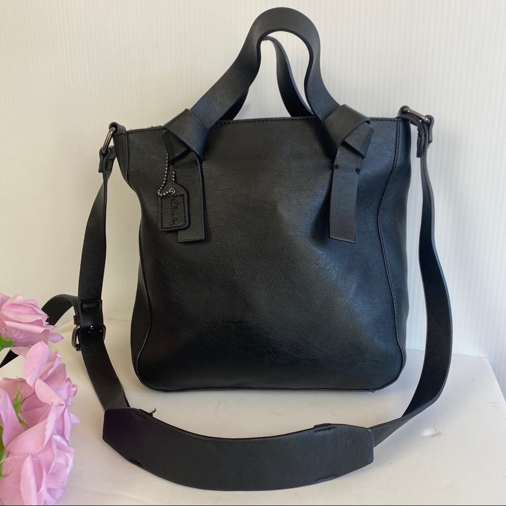 Clarks Black Leather Crossbody Bag